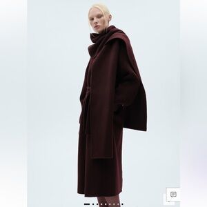 Beautiful coat. Color is as photo. Never used. Tags still on.